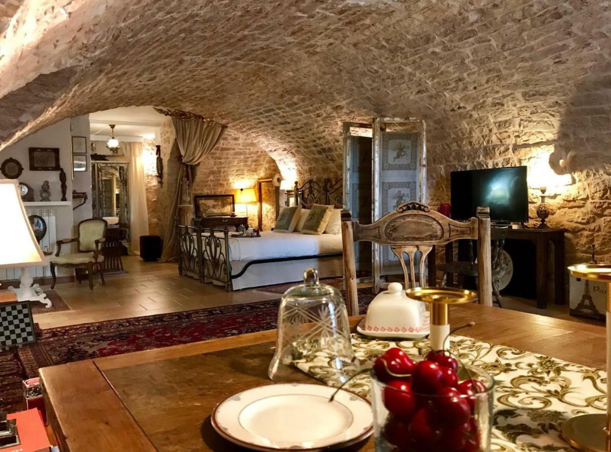 Апартаменты Maison Santarosa Кастеллана-Гротте Экстерьер фото
